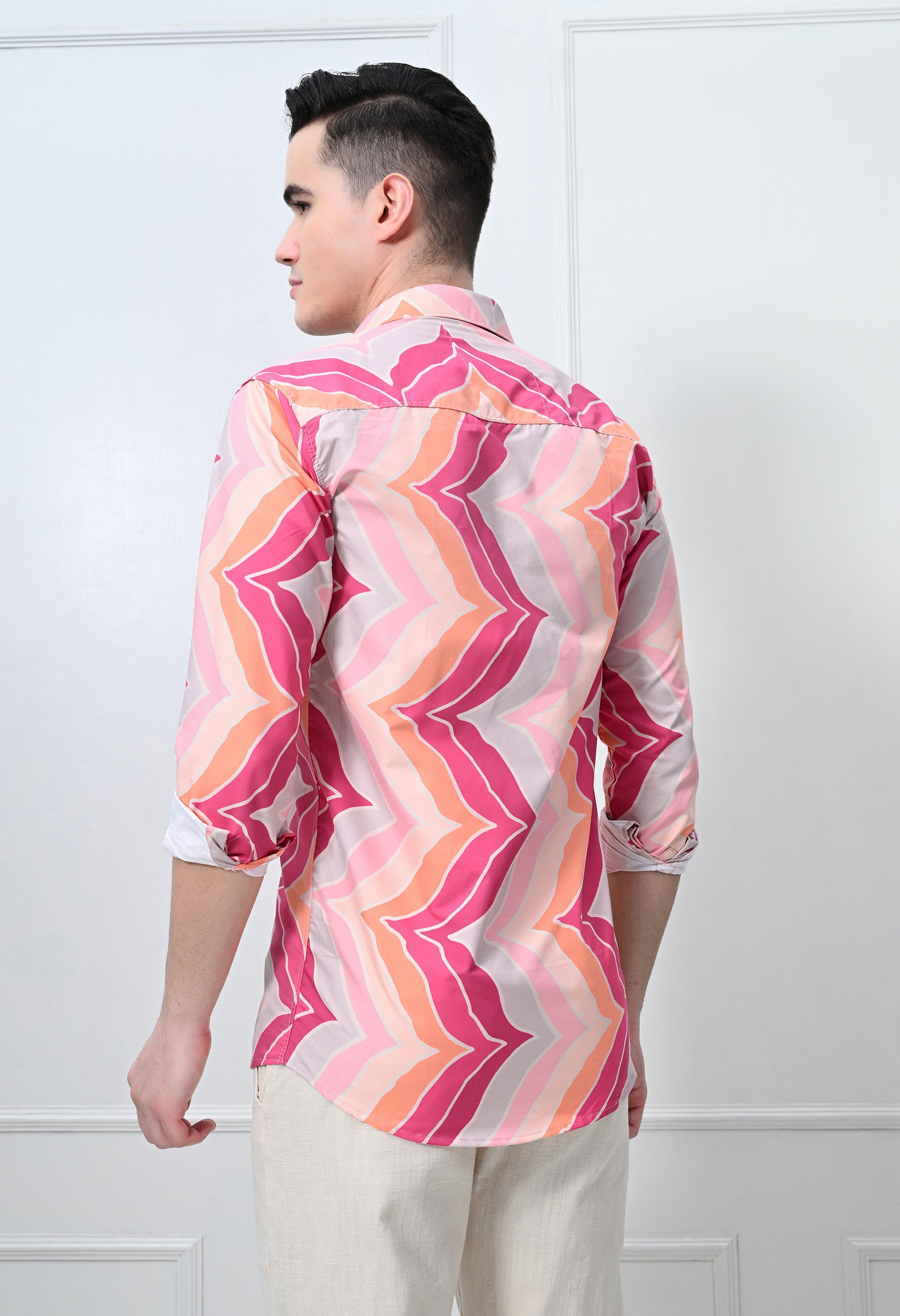 Pink & Orange Leheriya Print Slim Fit Casual Shirt